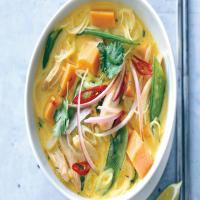 Spicy Curry Noodle Soup with Chicken and Sweet Potato_image